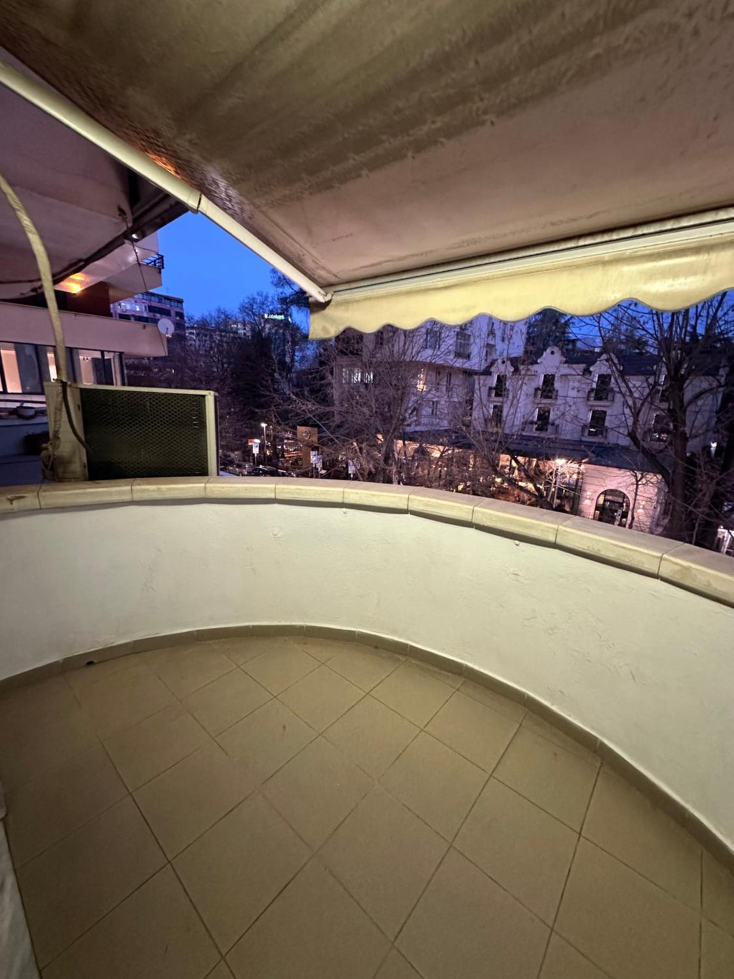 Blloku Vibes Hostel Tirana